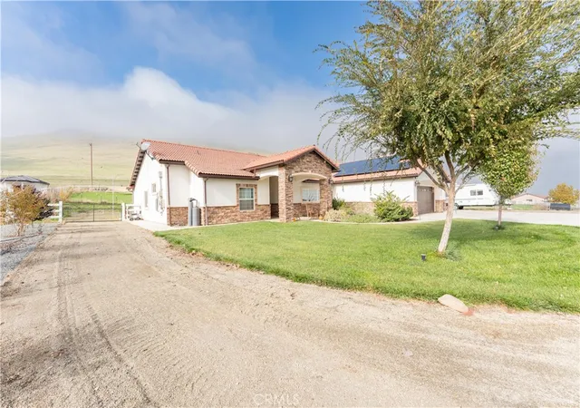 4th image of 16605 Deer Creek Dr, Springville, CA 93265 | MLS# FR25270591