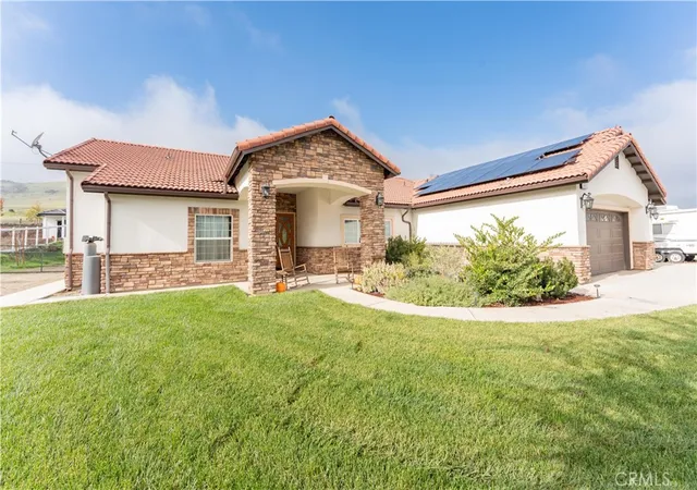 5th image of 16605 Deer Creek Dr, Springville, CA 93265 | MLS# FR25270591