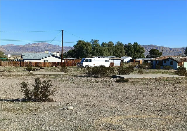 Photo 4 of Land for sale at 10 Santa Fe St, Daggett, CA 92327 | MLS# HD25272872 | Listing updated on 2026-06-30