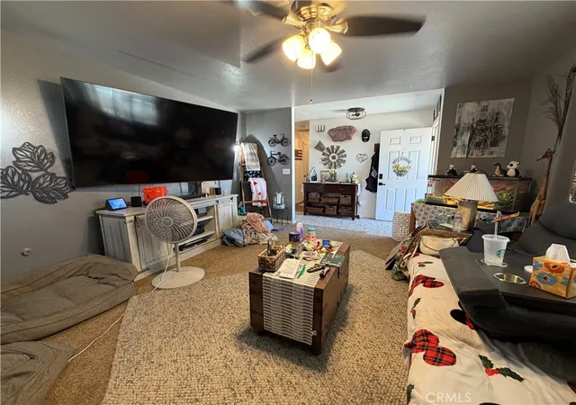Homes for sale in Yucca Valley, CA | 7009 Hanford Ave, Yucca Valley, CA 92284 | MLS# IG25272997
