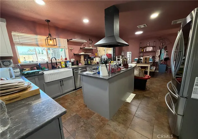 Homes for sale in Yucca Valley, CA | 7009 Hanford Ave, Yucca Valley, CA 92284 | MLS# IG25272997
