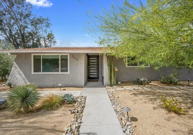 Homes for sale in Palm Springs, CA | 3059 N Biskra Rd, Palm Springs, CA 92262 | MLS# 219139752DA