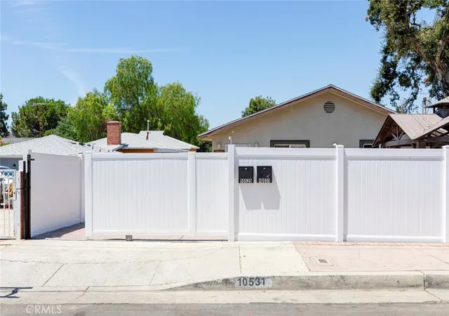 1st image of 10531 Greenburn Ave, Sunland, CA 91040 | MLS# GD25266751