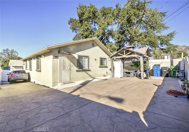 2nd image of 10531 Greenburn Ave, Sunland, CA 91040 | MLS# GD25266751