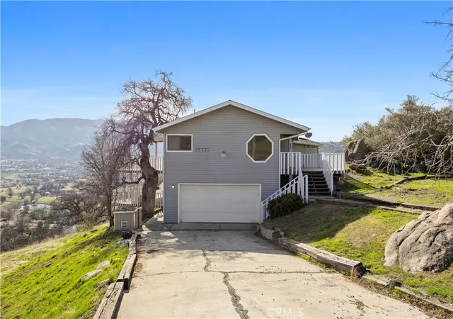Homes for sale in Tehachapi, CA | 29300 Elkhorn Pl, Tehachapi, CA 93561 | MLS# SR25273263