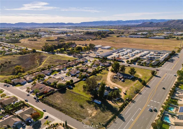12th image of 36562 Van Gaale, Winchester, CA 92596 | MLS# SW25272712