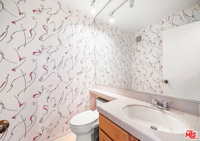 5th image of 4454 Ventura Canyon Ave #103, Sherman Oaks, CA 91423 | MLS# 25626969