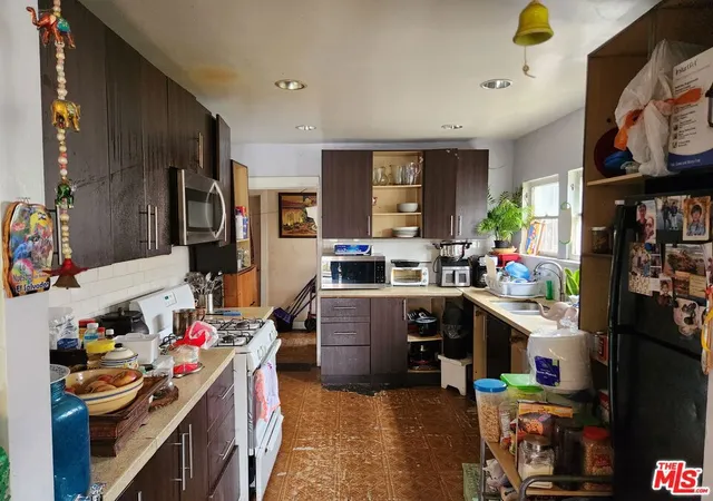 4th image of 5747 3Rd Ave, Los Angeles, CA 90043 | MLS# 25627255