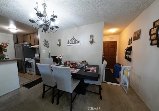 3rd image of 5700 Etiwanda Ave #149, Tarzana, CA 91356 | MLS# SR25273425