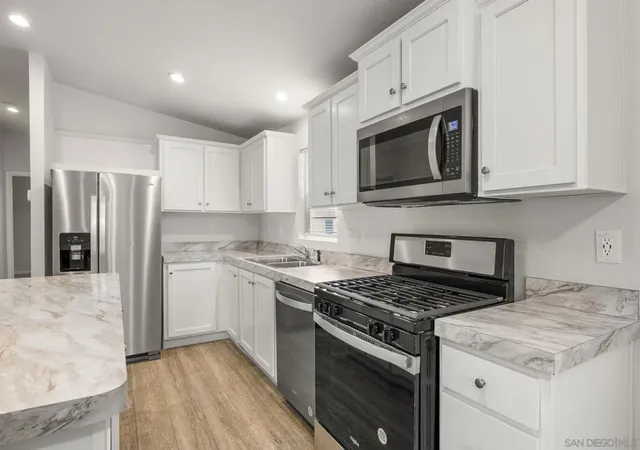 4th image of 22899 Byron Rd #SPC 92, Crestline, CA 92325 | MLS# 250045540SD
