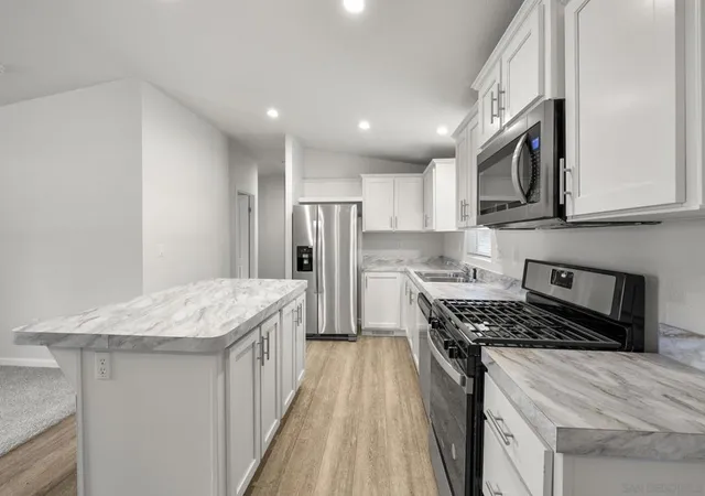 4th image of 22899 Byron Rd #SPC 78, Crestline, CA 92325 | MLS# 250045541SD