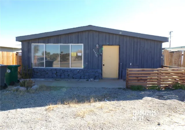 Homes for sale in 29 Palms, CA | 73741 Serrano, 29 Palms, CA 92277 | MLS# JT25274239