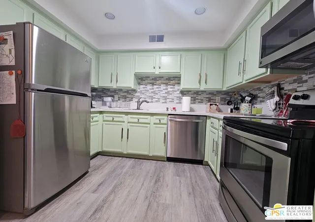 5th image of 1333 Sunflower Cir, Palm Springs, CA 92262 | MLS# 25627717PS