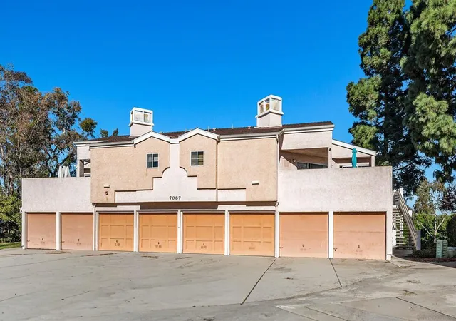 2nd image of 7087 Camino Revueltos #302 #302, San Diego, CA 92111 | MLS# 250045551SD