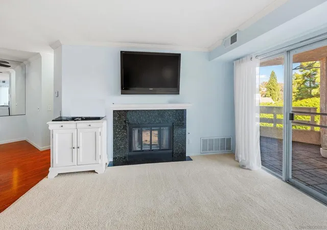3rd image of 7087 Camino Revueltos #302, San Diego, CA 92111