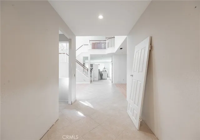 2nd image of 29276 Discovery Ridge, Santa Clarita, CA 91390 | MLS# GD25274417