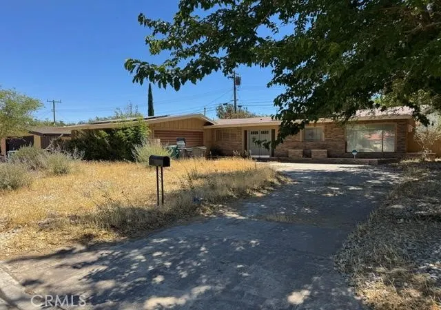 Photo 2 of Single family home for sale at 1118 E Ave J3, Lancaster, CA 93535 | MLS# GD25274418 | Listing updated on 2026-07-03