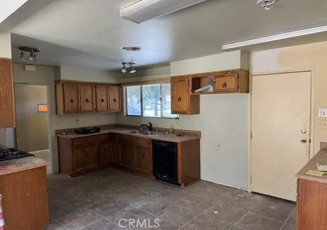 Photo 4 of Single family home for sale at 1118 E Ave J3, Lancaster, CA 93535 | MLS# GD25274418 | Listing updated on 2026-07-03