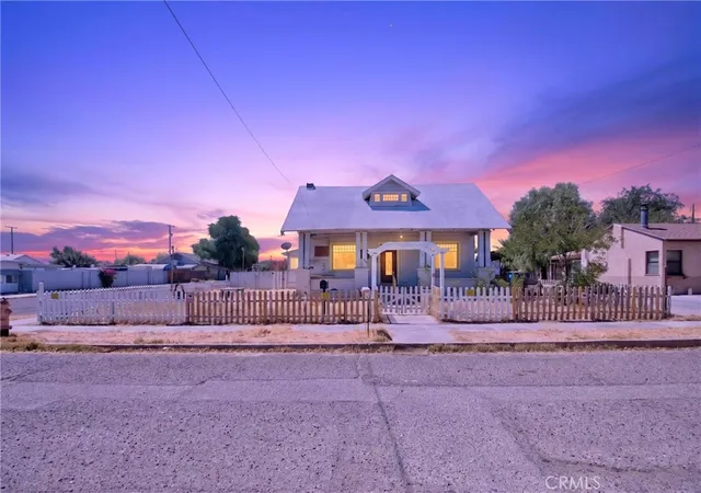 2nd image of 203 Walnut St, Needles, CA 92363 | MLS# JT25274585