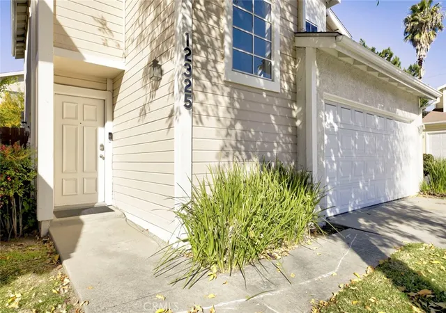 Homes for sale in Pacoima, CA | California Glen, Pacoima, CA 91331