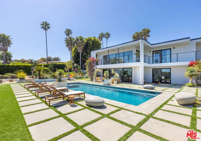 Photo 1 of Single family home for sale at 6320 Via Cataldo St, Malibu, CA 90265 | MLS# 25627849 | Listing updated on 2026-09-30