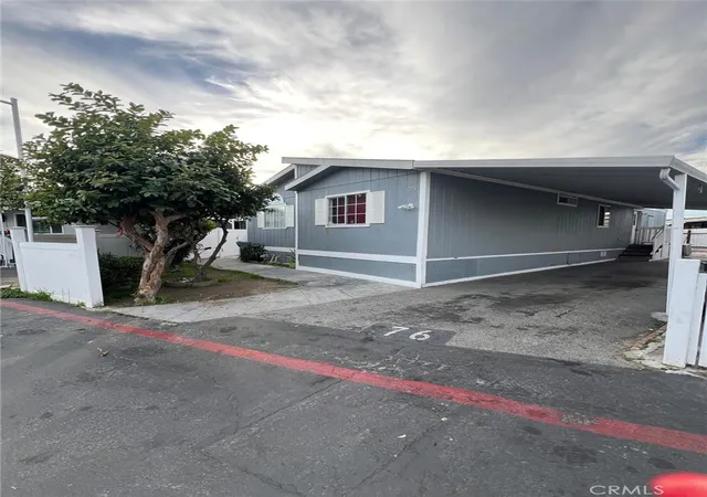 Homes for sale in Santa Ana, CA | 214 Earl Ln #76, Santa Ana, CA 92704 | MLS# PW25274880