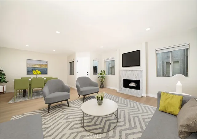 1st image of 1067 252nd #7, Harbor City, CA 90710 | MLS# OC25274955