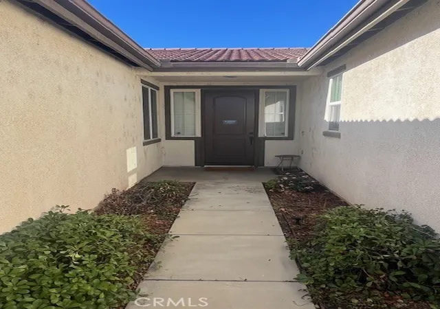 Photo 4 of Single family home for sale at 27299 Stonehurst Dr, Menifee, CA 92585 | MLS# CV25274383 | Listing updated on 2026-09-19