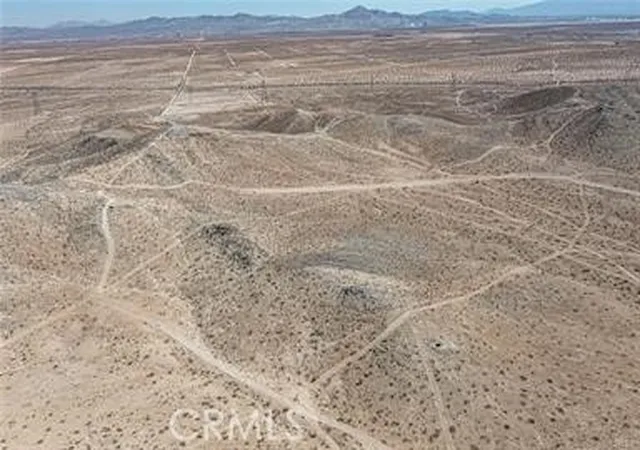 2nd image of 0 Winslow Ln, Adelanto, CA 92301 | MLS# HD25274180