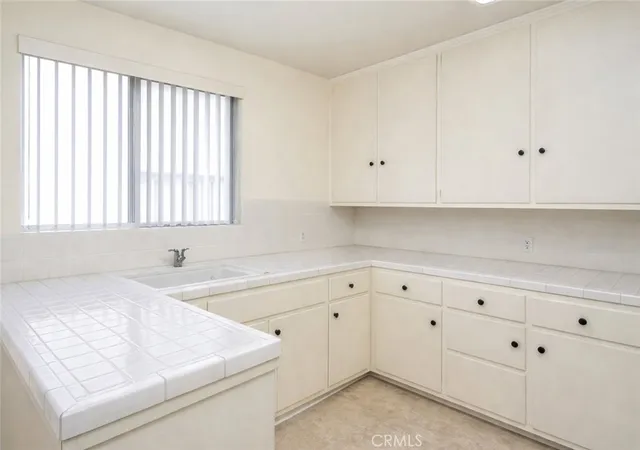 Homes for sale in Los Angeles, CA | 4725 August, Los Angeles, CA 90008 | MLS# SR25275458