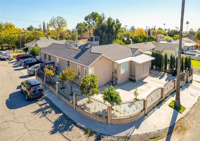 Homes for sale in Pasadena, CA | 1670 N Oxford Ave N, Pasadena, CA 91104 | MLS# GD25275509