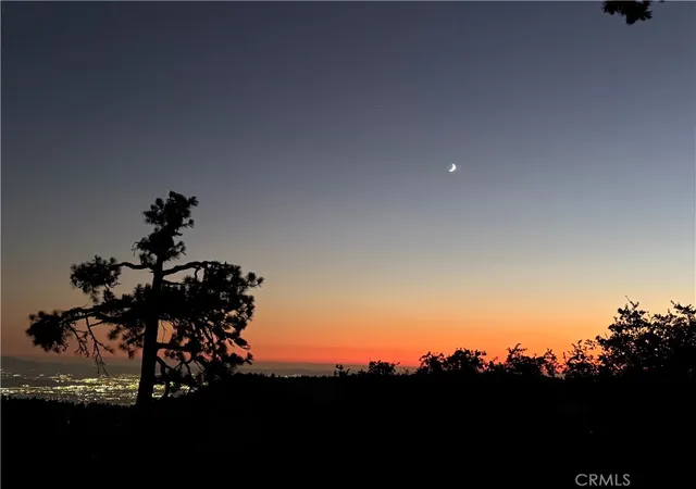Photo 2 of Single family home for sale at 25515 True, Twin Peaks, CA 92391 | MLS# IG25268893 | Listing updated on 2026-10-01