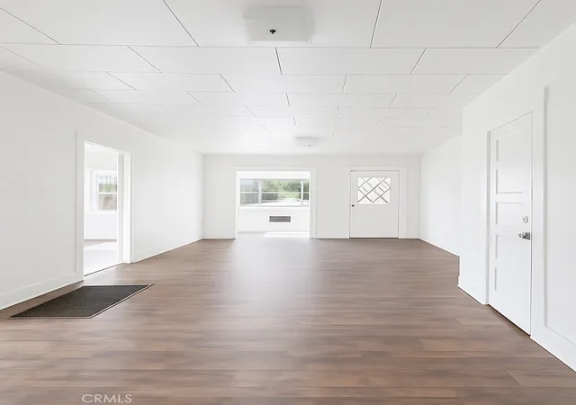 Photo 3 of Multi family home for sale at 401 W Graham, Lake Elsinore, CA 92530 | MLS# TR25275541 | Listing updated on 2026-10-01