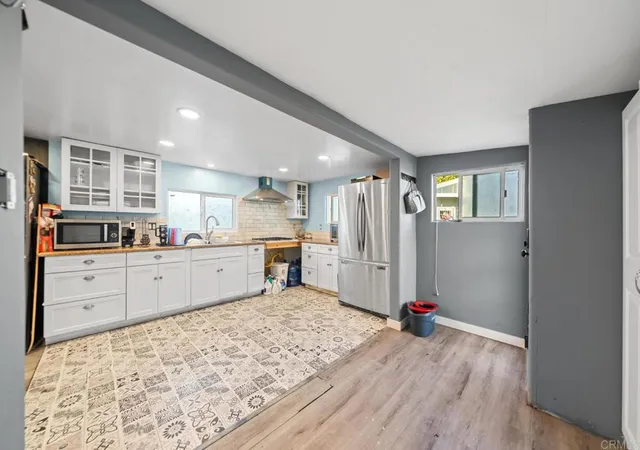 Photo 3 of Sale Pending at 100 Woodlawn Ave #SPC95, Chula Vista, CA 91910 | MLS# PTP2509139 | Listing updated on 2026-06-14