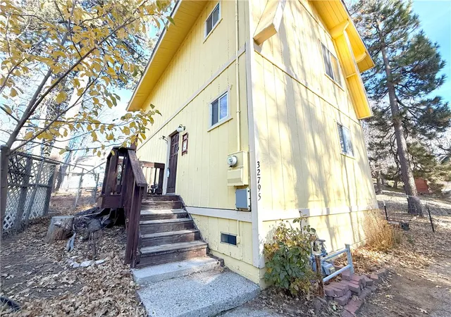 3rd image of 32795 Fox, Arrowbear, CA 92308 | MLS# IG25275712