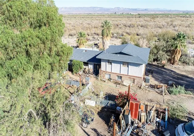 4th image of 1415 Tamarack Ln, Needles, CA 92363 | MLS# JT25274886