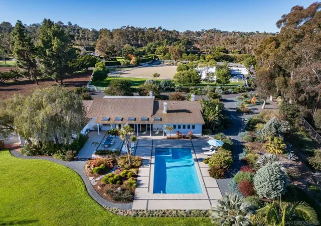 2nd image of 16039 Via Del Alba, Rancho Santa Fe, CA 92067 | MLS# 250045761SD