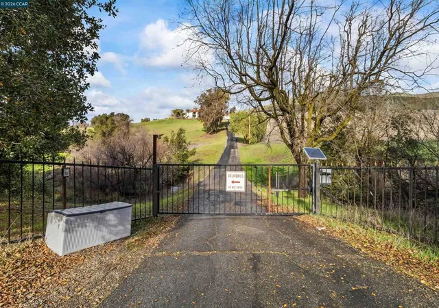2nd image of 12200 Tesla Rd, Livermore, CA 94550 | MLS# 41119225