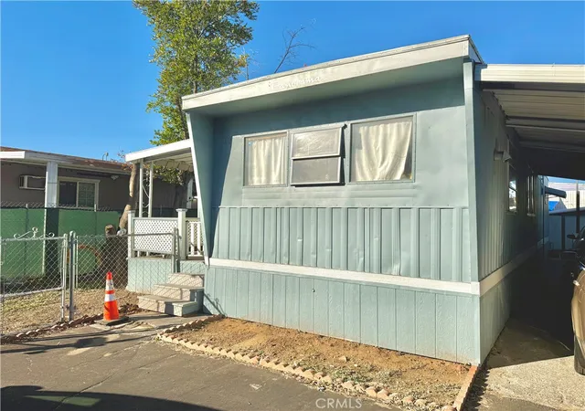 1st image of 160 S Eucalyptus #60, Rialto, CA 92376 | MLS# OC25276233