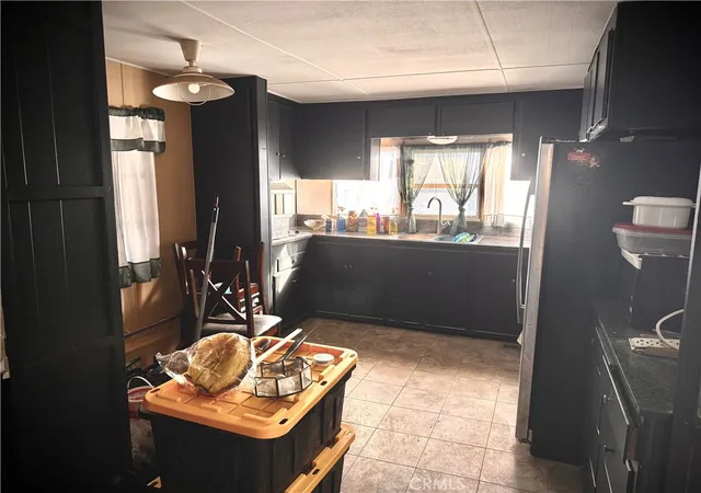 4th image of 160 S Eucalyptus #60, Rialto, CA 92376 | MLS# OC25276233