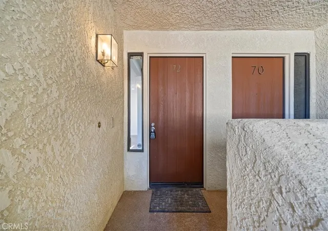 Photo 2 of Condo for sale at 200 E Racquet Clb #72, Palm Springs, CA 92262 | MLS# CV25276101 | Listing updated on 2026-10-11