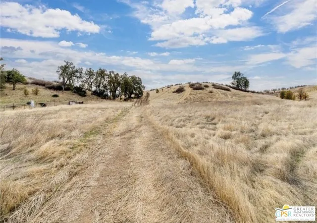 2nd image of 17315 Rancho Tehama Rd, Corning, CA 96021 | MLS# 25628721PS