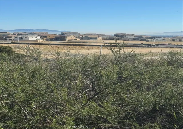 3rd image of 0 Curaco Tr, Chatsworth, CA 91311 | MLS# CV25276487