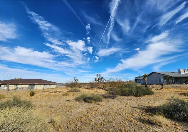 Homes for sale in Yucca Valley, CA | 7022 Avalon Ave, Yucca Valley, CA 92284 | MLS# IG25276534