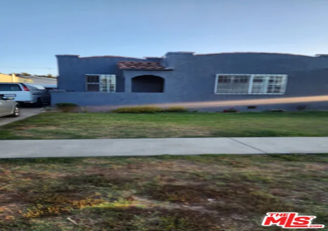 1st image of 742 E 84th Pl, Los Angeles, CA 90001 | MLS# 25628899