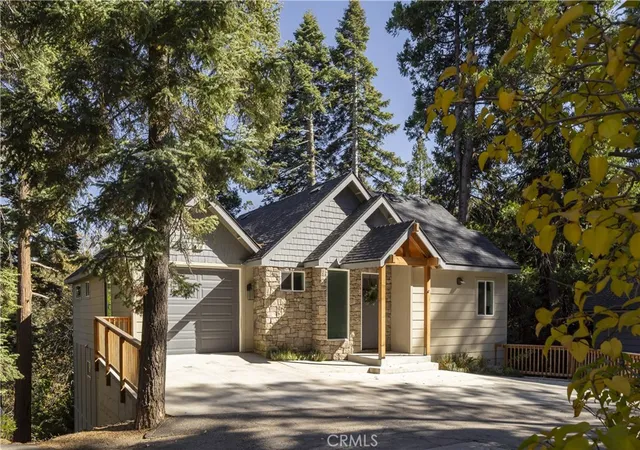 Homes for sale in Lake Arrowhead, CA | 388 Primrose Cir, Lake Arrowhead, CA 92352 | MLS# IG25276394