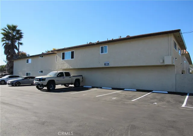 Photo 3 of House for sale at 17100 Downey Ave, Bellflower, CA 90706 | MLS# OC25276059 | Listing updated on 2026-06-01