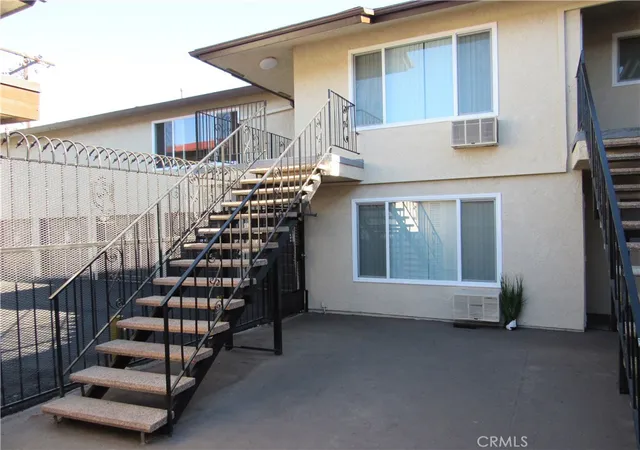 Photo 4 of House for sale at 17100 Downey Ave, Bellflower, CA 90706 | MLS# OC25276059 | Listing updated on 2026-06-01