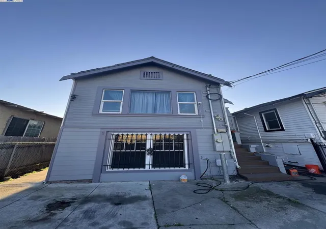 1st image of 7341 Lockwood St, Oakland, CA 94621 | MLS# 41119293