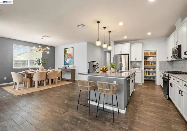Photo 1 of Single family home for sale at 917 Talaria Ct, Oakley, CA 94561 | MLS# 41119297 | Listing updated on 2026-09-30